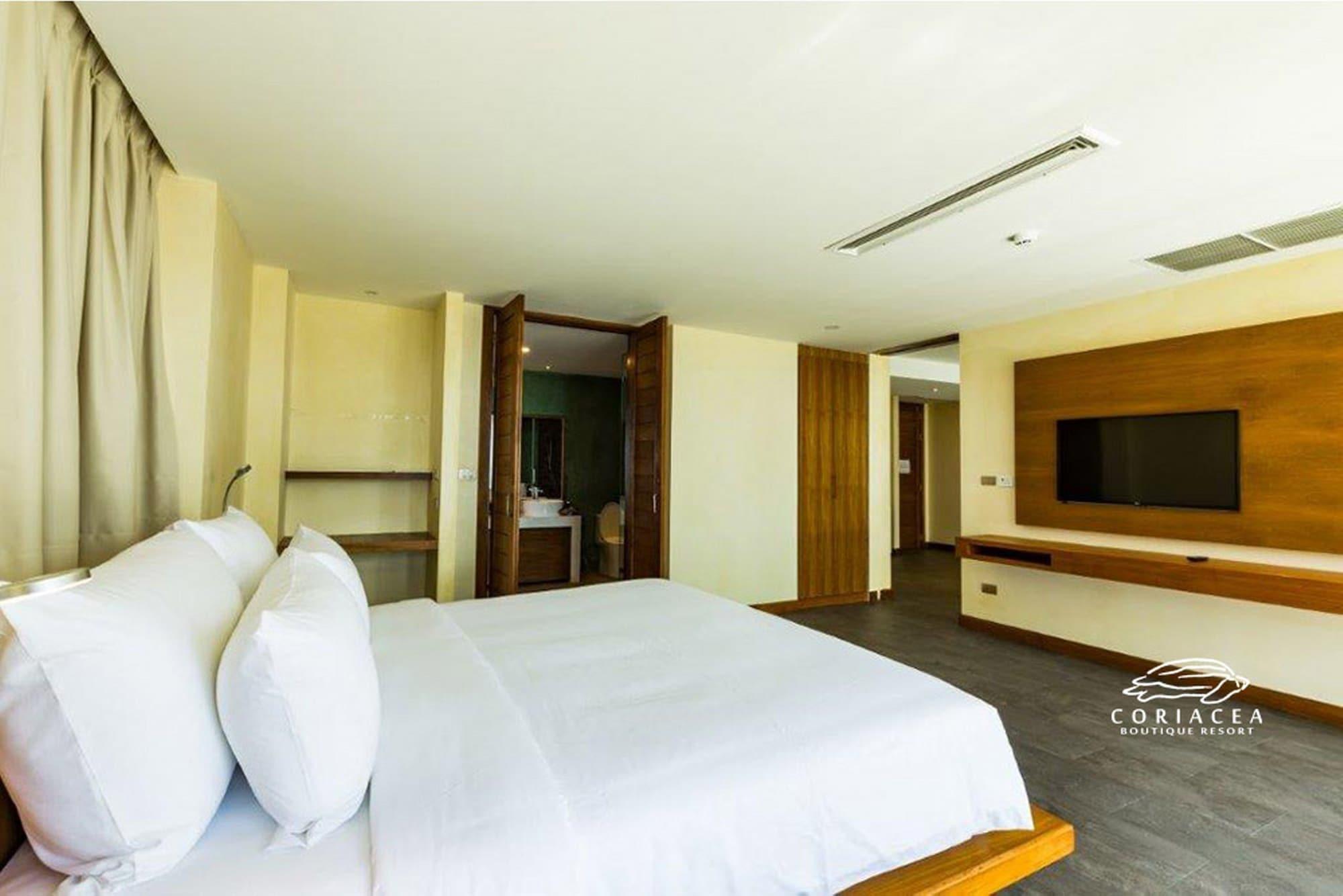 Coriacea Beachfront Boutique Phuket Resort - Sha Plus Παραλία Μάι Κάο Εξωτερικό φωτογραφία