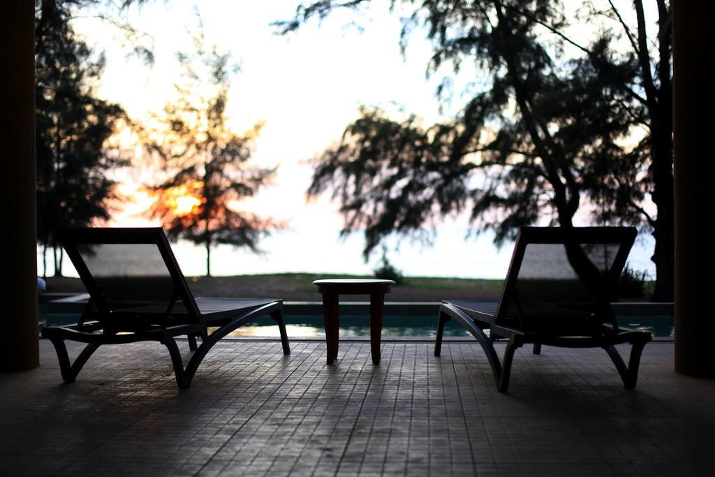 Coriacea Beachfront Boutique Phuket Resort - Sha Plus Παραλία Μάι Κάο Εξωτερικό φωτογραφία