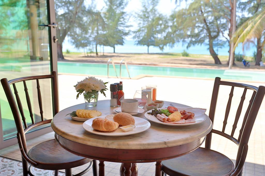 Coriacea Beachfront Boutique Phuket Resort - Sha Plus Παραλία Μάι Κάο Εξωτερικό φωτογραφία