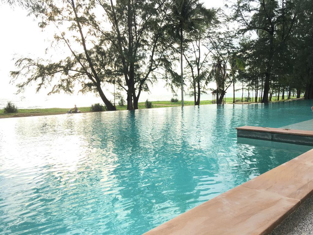 Coriacea Beachfront Boutique Phuket Resort - Sha Plus Παραλία Μάι Κάο Εξωτερικό φωτογραφία