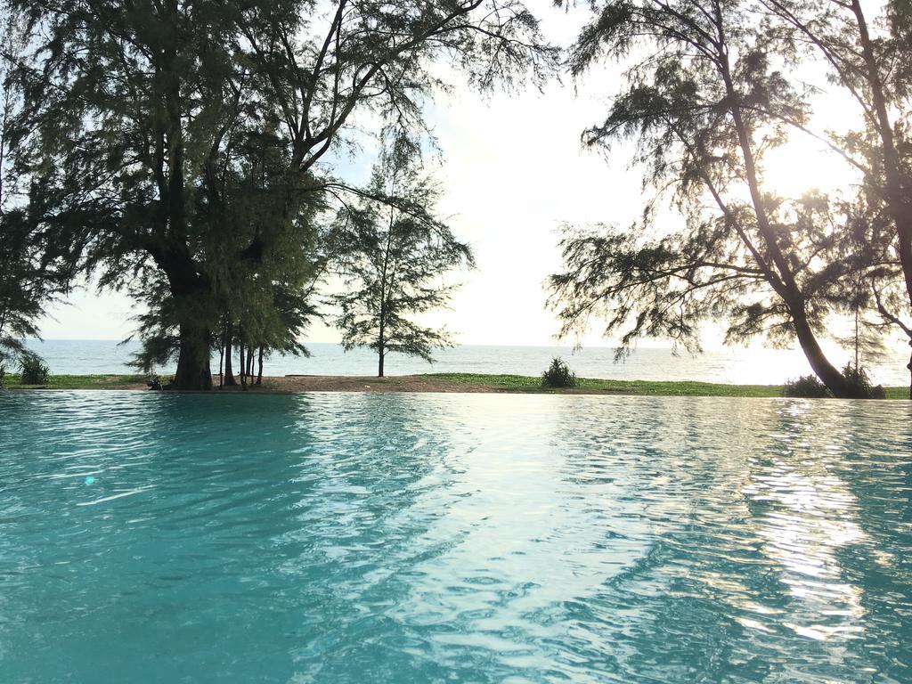 Coriacea Beachfront Boutique Phuket Resort - Sha Plus Παραλία Μάι Κάο Εξωτερικό φωτογραφία