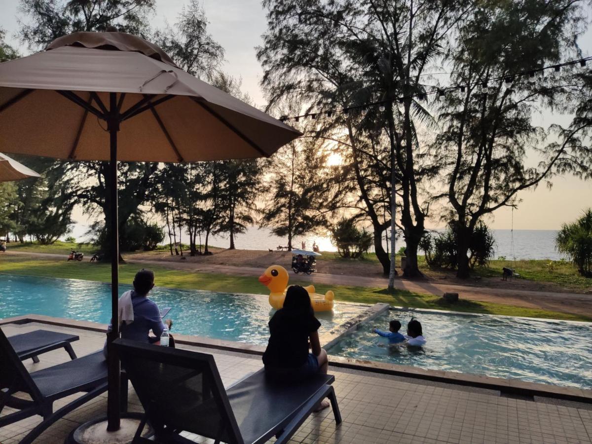 Coriacea Beachfront Boutique Phuket Resort - Sha Plus Παραλία Μάι Κάο Εξωτερικό φωτογραφία